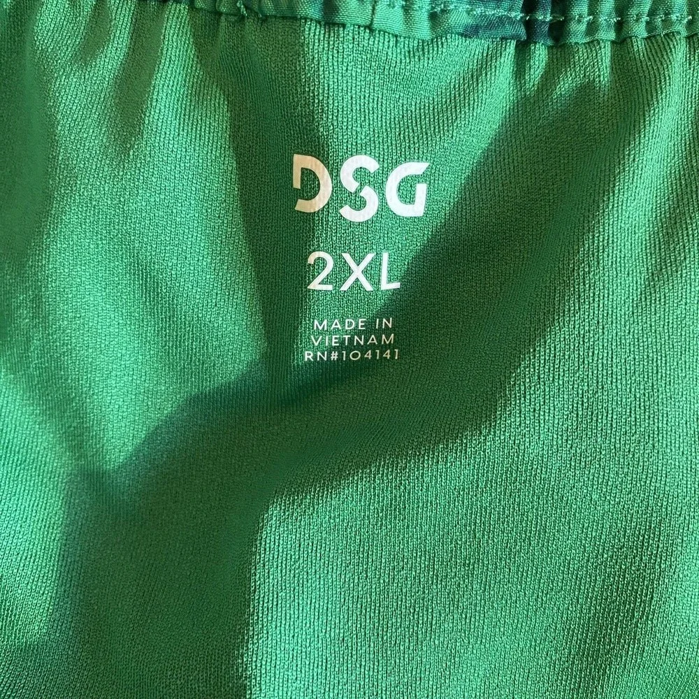 DSG Performance Mid-Rise Stride Run Short 3” Inseam “Trippy Zebra Green” Sz 2XL